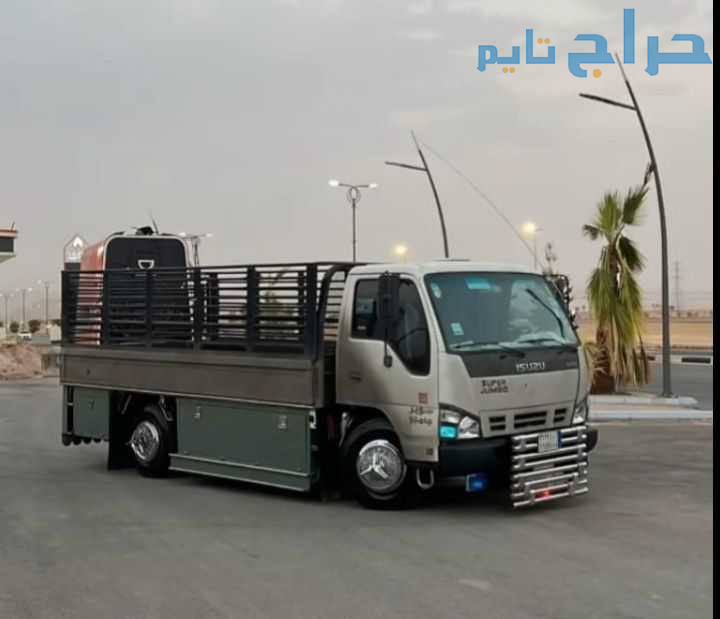 دينا نقل اثاث اغراض بحي المعذر الشمالي 0503559450
