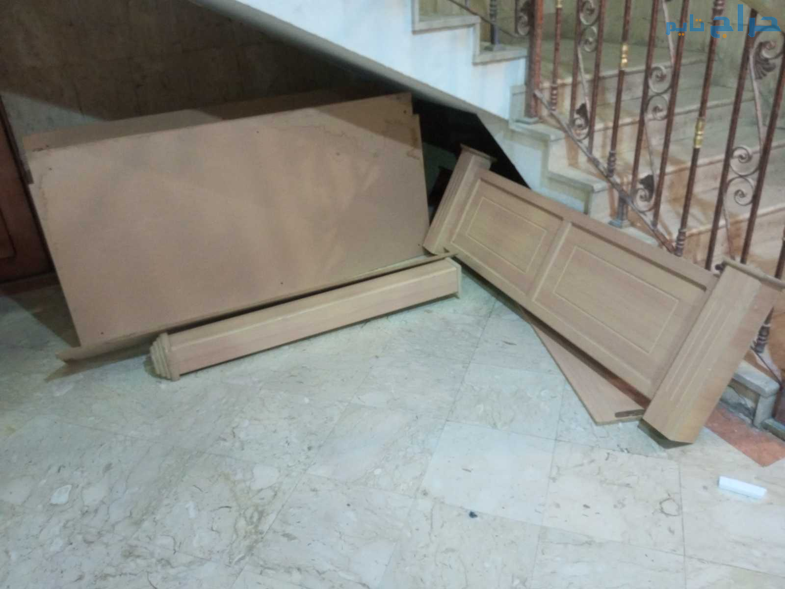 التخلص من الاثاث القديم التالف بالرياض 0534375367